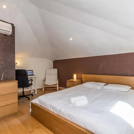 Houze_city Center, 5 Flat W/ Sunny Terrace Apartment Lisbon